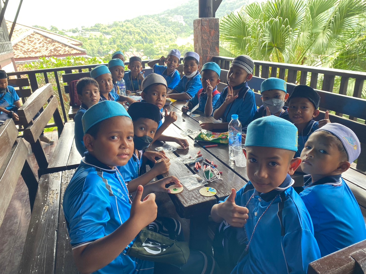 ฐานกิจกรรมทำลูกข่าง